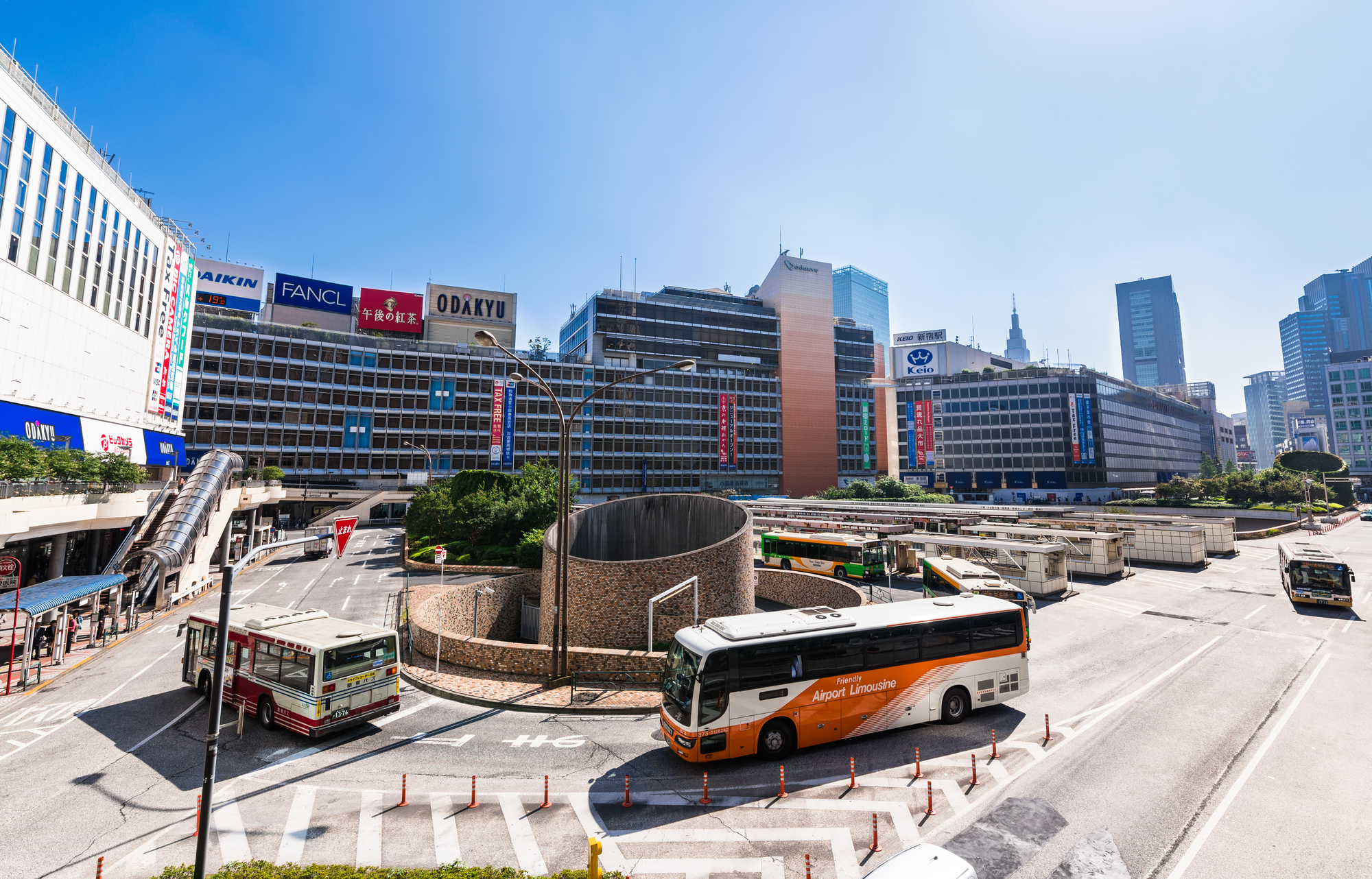 新線新宿駅